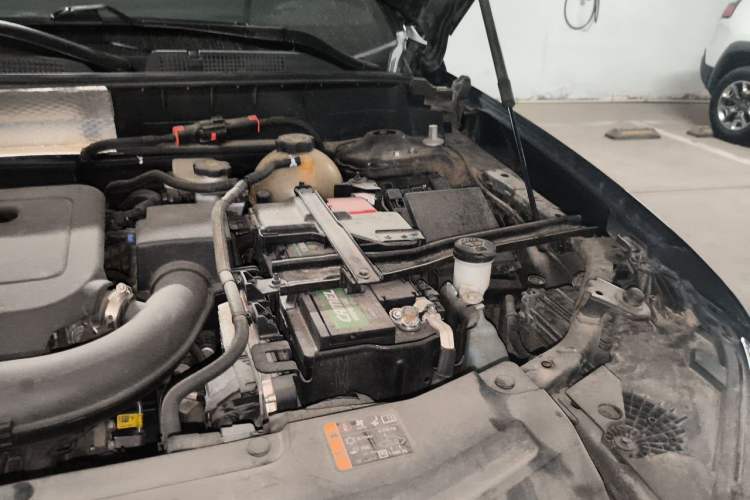 Used Cadillac XT6 2021 28T 7-Seater Four-Wheel Drive Luxury Version Engine Bay Left