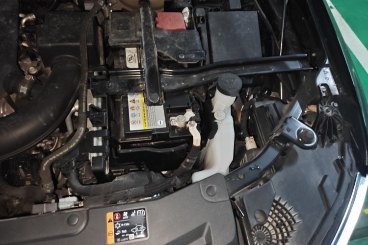 Used Cadillac XT6 2021 28T Six-Seater Fashion Edition Engine Bay Left