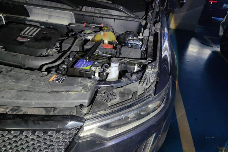 Used Cadillac XT6 2021 2.0T 7-Seater Two-Wheel-Drive Luxury Version Engine Bay Left