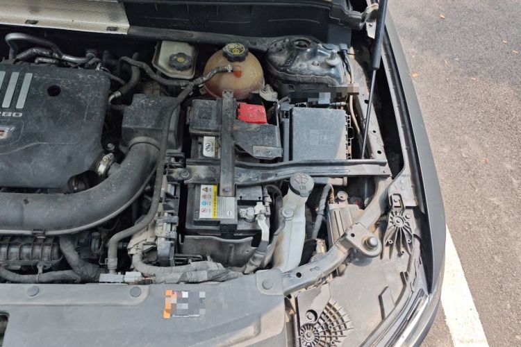 Used Cadillac XT6 2021 28T Seven-Seater Fashion Edition Engine Bay Left