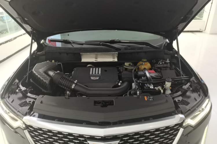 Used Cadillac XT6 2021 28T Six-Seater Four-Wheel-Drive Luxury Version Engine Bay