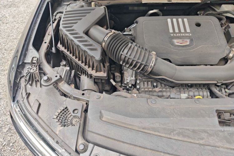 Used Cadillac XT6 2021 2.0T Six-Seater Four-Wheel-Drive Luxury Version Engine Bay Right