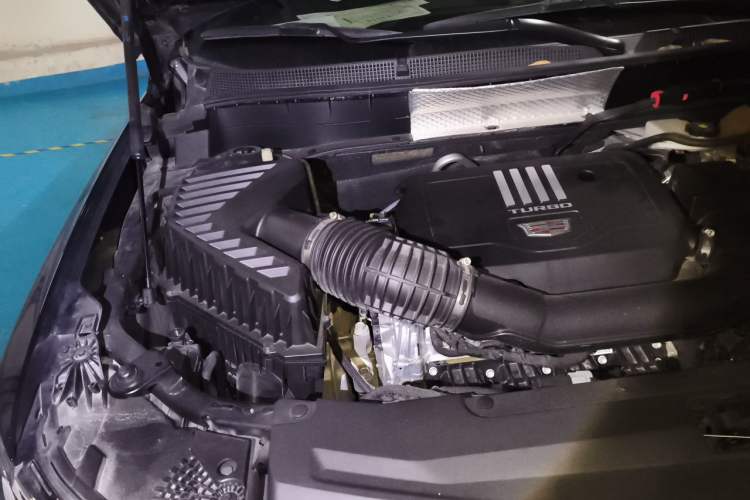 Used Cadillac XT6 2021 28T Six-Seater Four-Wheel-Drive Luxury Version Engine Bay Right