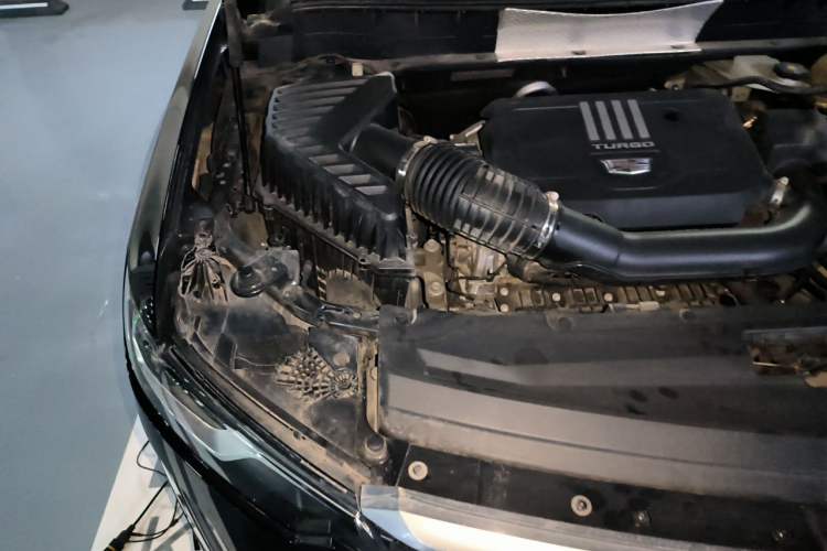 Used Cadillac XT6 2021 28T 7-Seater Four-Wheel Drive Luxury Version Engine Bay Right
