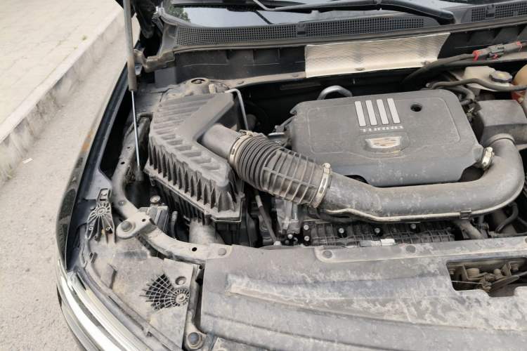 Used Cadillac XT6 2021 2.0T Six-Seater Four-Wheel-Drive Luxury Version Engine Bay Right