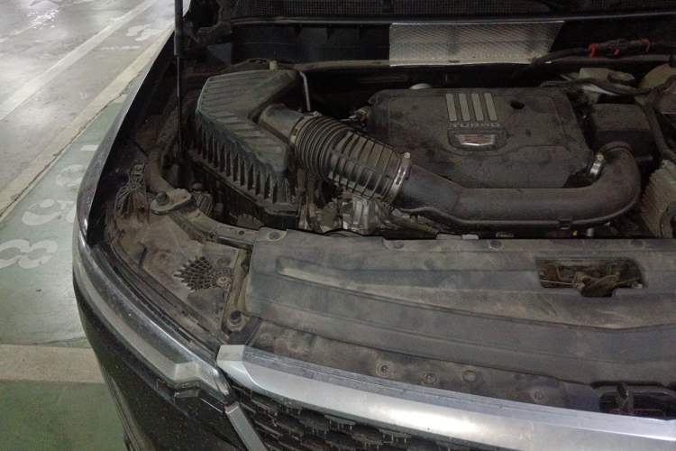Used Cadillac XT6 2021 28T Six-Seater Four-Wheel-Drive Luxury Version Engine Bay Right