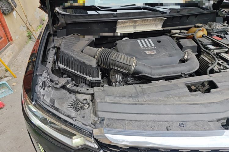 Used Cadillac XT6 2021 28T Six-Seater Four-Wheel-Drive Luxury Version Engine Bay Right