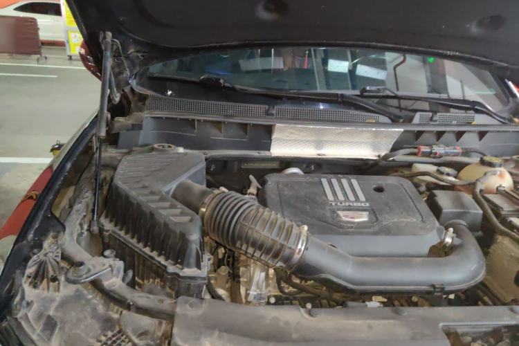 Used Cadillac XT6 2021 28T Six-Seater Four-Wheel-Drive Luxury Version Engine Bay Right