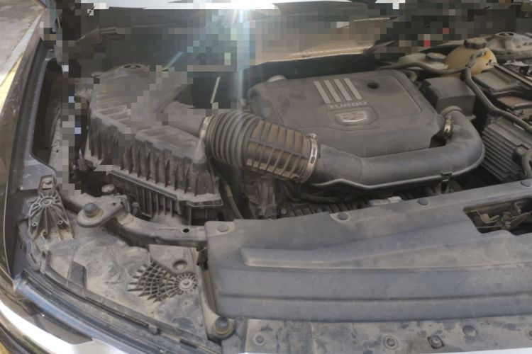 Used Cadillac XT6 2021 2.0T Seven-Seater Four-Wheel Drive Luxury Version Engine Bay Right