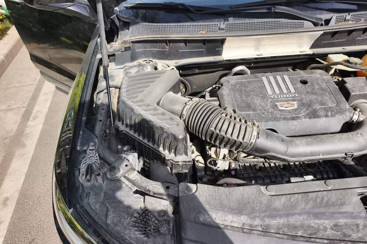 Used Cadillac XT6 2021 28T Six-Seater Luxury Version Engine Bay Right