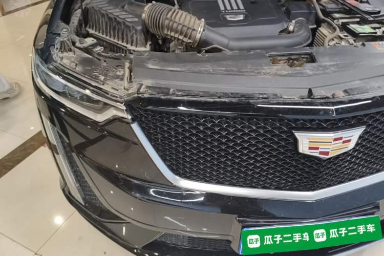 Used Cadillac XT6 2021 Revised Version 2.0T 6-Seater Four-Wheel Drive Premium Edition Engine Bay Right