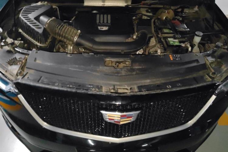 Used Cadillac XT6 2021 Revised Version 2.0T 6-Seater Four-Wheel Drive Premium Edition Engine Bay