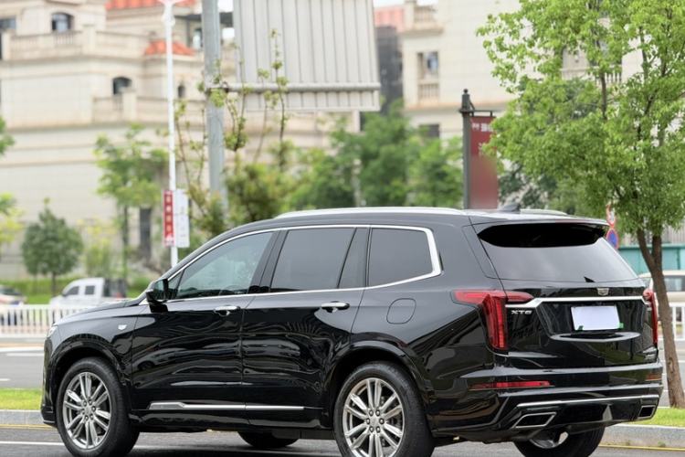 Used Cadillac XT6 2021 2.0T 7-Seater Two-Wheel-Drive Luxury Version Exterior 2