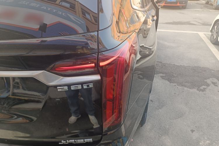 Used Cadillac XT6 2021 28T Six-Seater Fashion Edition Exterior 3