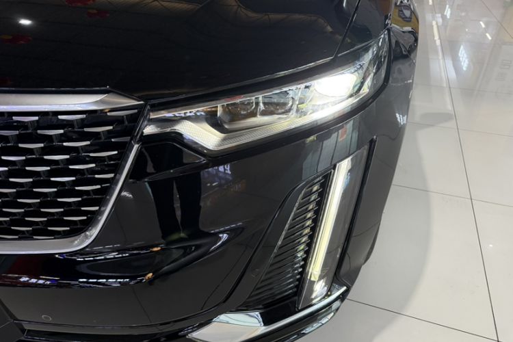 Used Cadillac XT6 2021 2.0T Six-Seater Four-Wheel-Drive Luxury Version Exterior 6