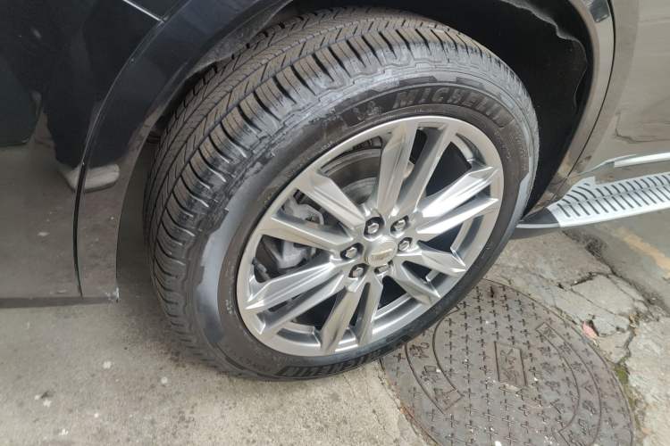 Used Cadillac XT6 2021 2.0T 7-Seater Two-Wheel-Drive Luxury Version Exterior 8