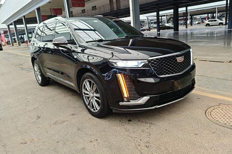 Used Cadillac XT6 2021 2.0T 7-Seater Four-Wheel Drive Luxury Version Front Right 45 Deg