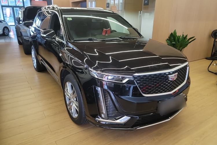 Used Cadillac XT6 2021 2.0T Six-Seater Four-Wheel-Drive Luxury Version Front Right 45 Deg