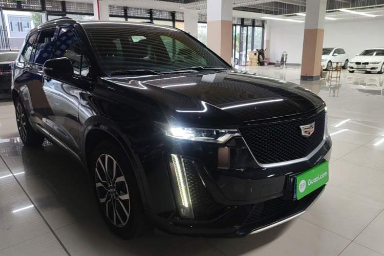 Used Cadillac XT6 2021 2.0T Six-Seater Four-Wheel-Drive Prestige Version Front Right 45 Deg