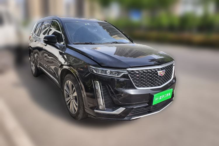 Used Cadillac XT6 2021 28T Six-Seater Luxury Version Front Right 45 Deg