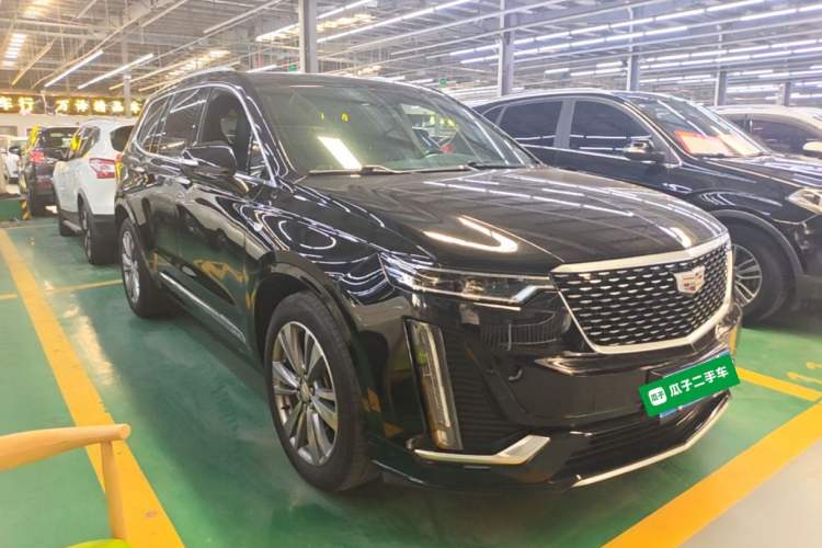 Used Cadillac XT6 2021 28T Six-Seater Luxury Version Front Right 45 Deg