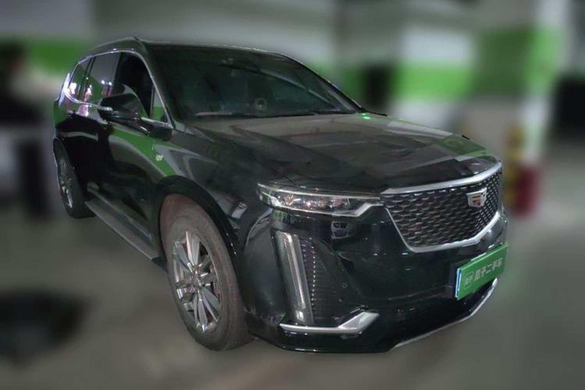 Used Cadillac XT6 2021 2.0T 6-Seater Two-Wheel Drive Luxury Version Front Right 45 Deg