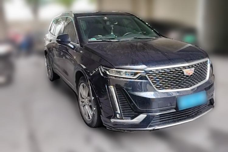 Used Cadillac XT6 2021 2.0T 7-Seater Two-Wheel-Drive Luxury Version Front Right 45 Deg