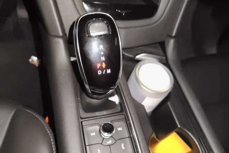 Used Cadillac XT6 2021 28T Six-Seater Four-Wheel-Drive Luxury Version Gear Lever