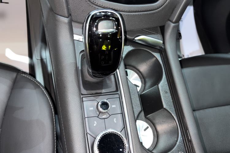 Used Cadillac XT6 2021 2.0T 7-Seater Four-Wheel Drive Luxury Version Gear Lever