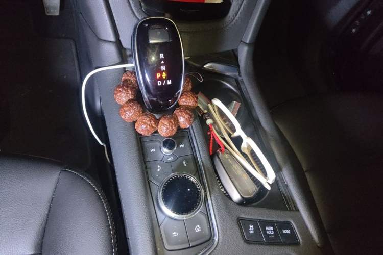 Used Cadillac XT6 2021 2.0T Seven-Seater Four-Wheel Drive Luxury Version Gear Lever