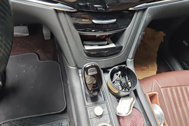 Used Cadillac XT6 2021 28T Six-Seater Four-Wheel-Drive Luxury Version Gear Lever