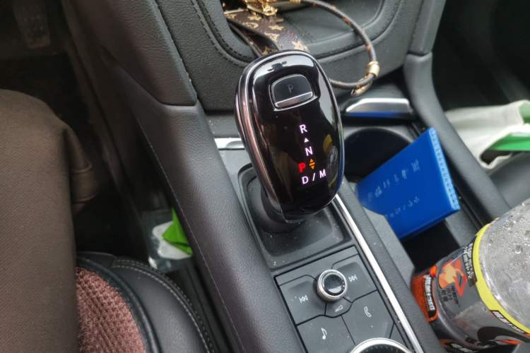 Used Cadillac XT6 2021 2.0T Seven-Seater Four-Wheel Drive Luxury Version Gear Lever
