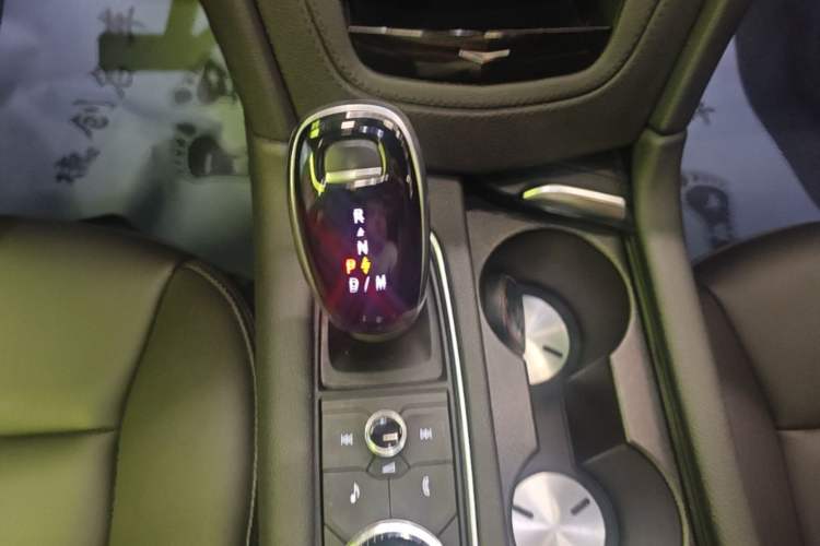 Used Cadillac XT6 2021 28T Six-Seater Fashion Edition Gear Lever