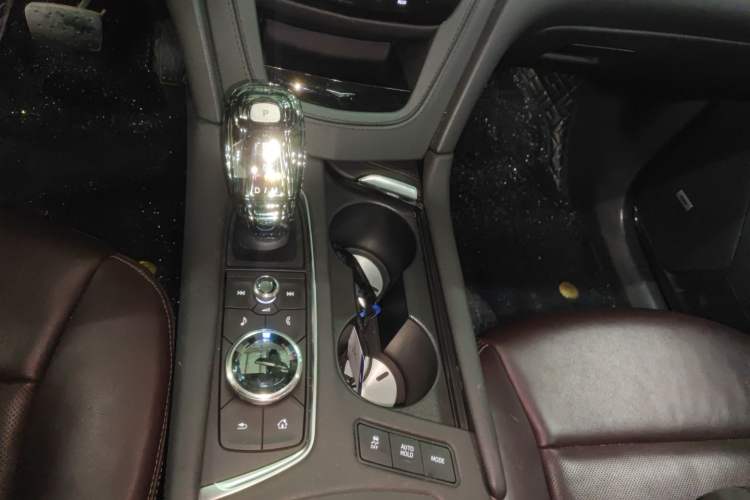 Used Cadillac XT6 2021 28T Six-Seater Luxury Version Gear Lever