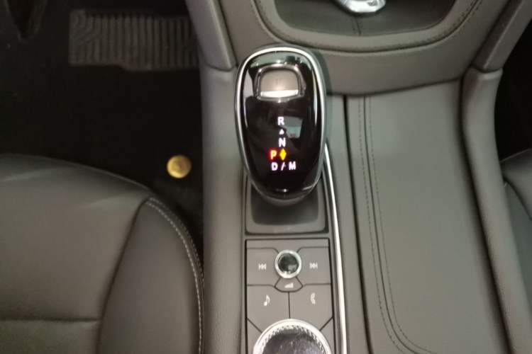 Used Cadillac XT6 2021 28T Six-Seater Four-Wheel-Drive Luxury Version Gear Lever