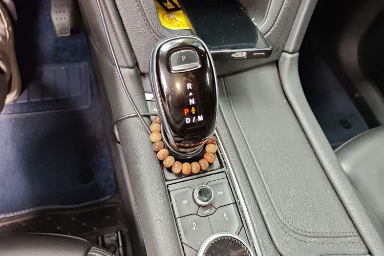 Used Cadillac XT6 2021 28T Six-Seater Four-Wheel-Drive Luxury Version Gear Lever