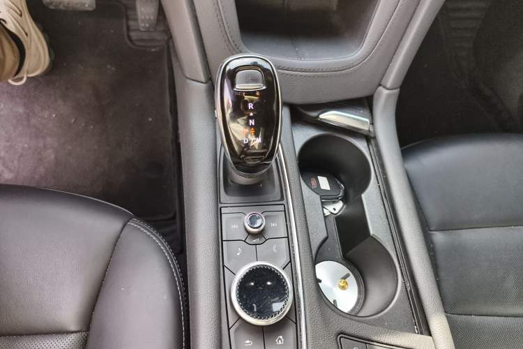 Used Cadillac XT6 2021 28T Six-Seater Luxury Version Gear Lever