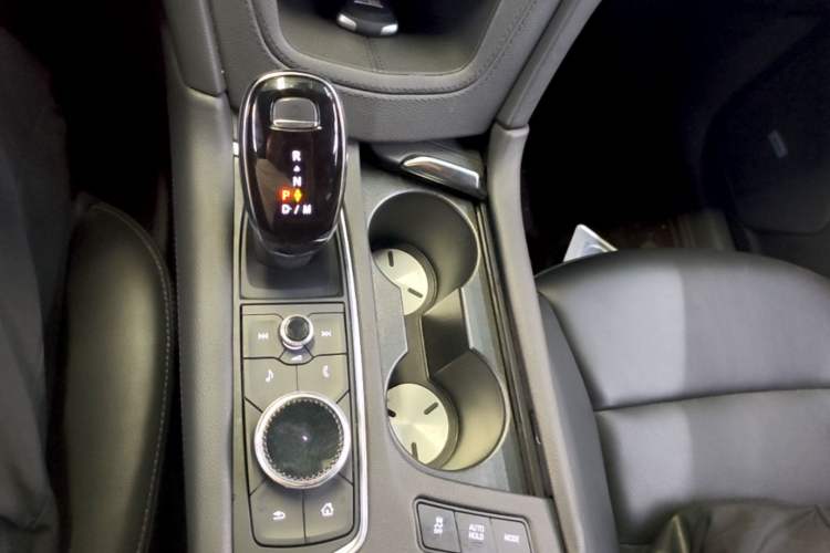 Used Cadillac XT6 2021 28T Six-Seater Luxury Version Gear Lever