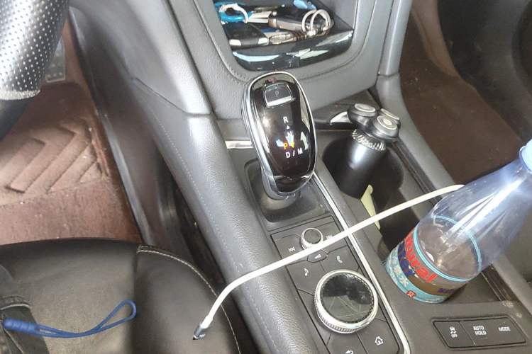 Used Cadillac XT6 2021 28T Six-Seater Four-Wheel-Drive Luxury Version Gear Lever