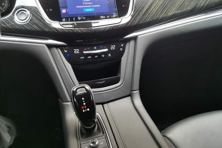 Used Cadillac XT6 2021 2.0T 7-Seater Four-Wheel Drive Luxury Version Gear Lever