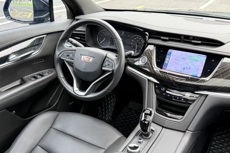 Used Cadillac XT6 2021 2.0T 7-Seater Two-Wheel-Drive Luxury Version Gear Lever