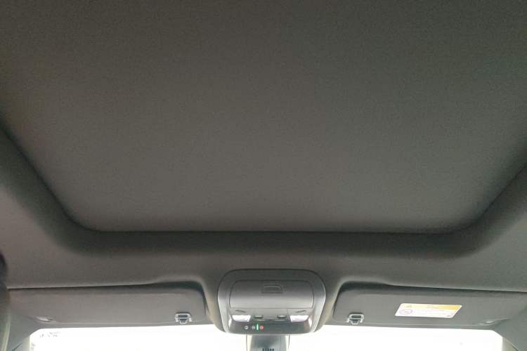 Used Cadillac XT6 2021 2.0T Six-Seater Four-Wheel-Drive Luxury Version Headliner
