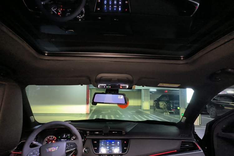 Used Cadillac XT6 2021 28T 7-Seater Four-Wheel Drive Luxury Version Headliner