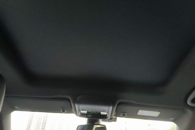 Used Cadillac XT6 2021 2.0T Six-Seater Four-Wheel-Drive Luxury Version Headliner