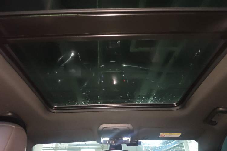 Used Cadillac XT6 2021 2.0T Six-Seater Four-Wheel-Drive Luxury Version Headliner