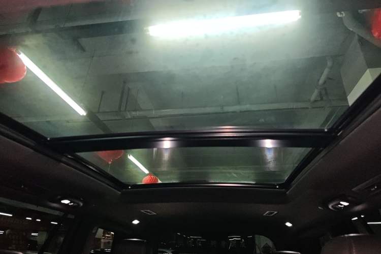 Used Cadillac XT6 2021 28T Six-Seater Four-Wheel-Drive Luxury Version Headliner