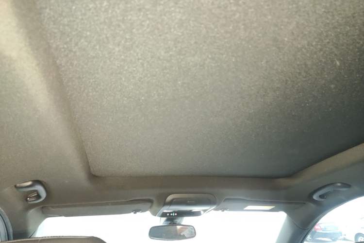 Used Cadillac XT6 2021 2.0T 7-Seater Two-Wheel-Drive Luxury Version Headliner