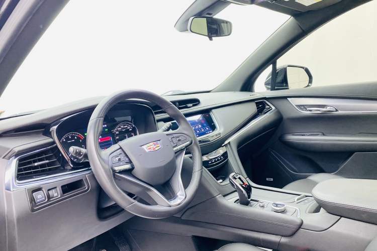 Used Cadillac XT6 2021 28T Six-Seater Fashion Edition Interior 1