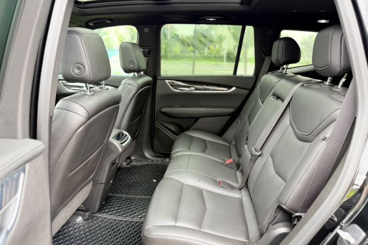 Used Cadillac XT6 2021 2.0T 7-Seater Two-Wheel-Drive Luxury Version Interior 1
