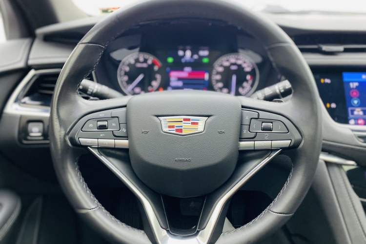 Used Cadillac XT6 2021 28T Six-Seater Fashion Edition Interior 10